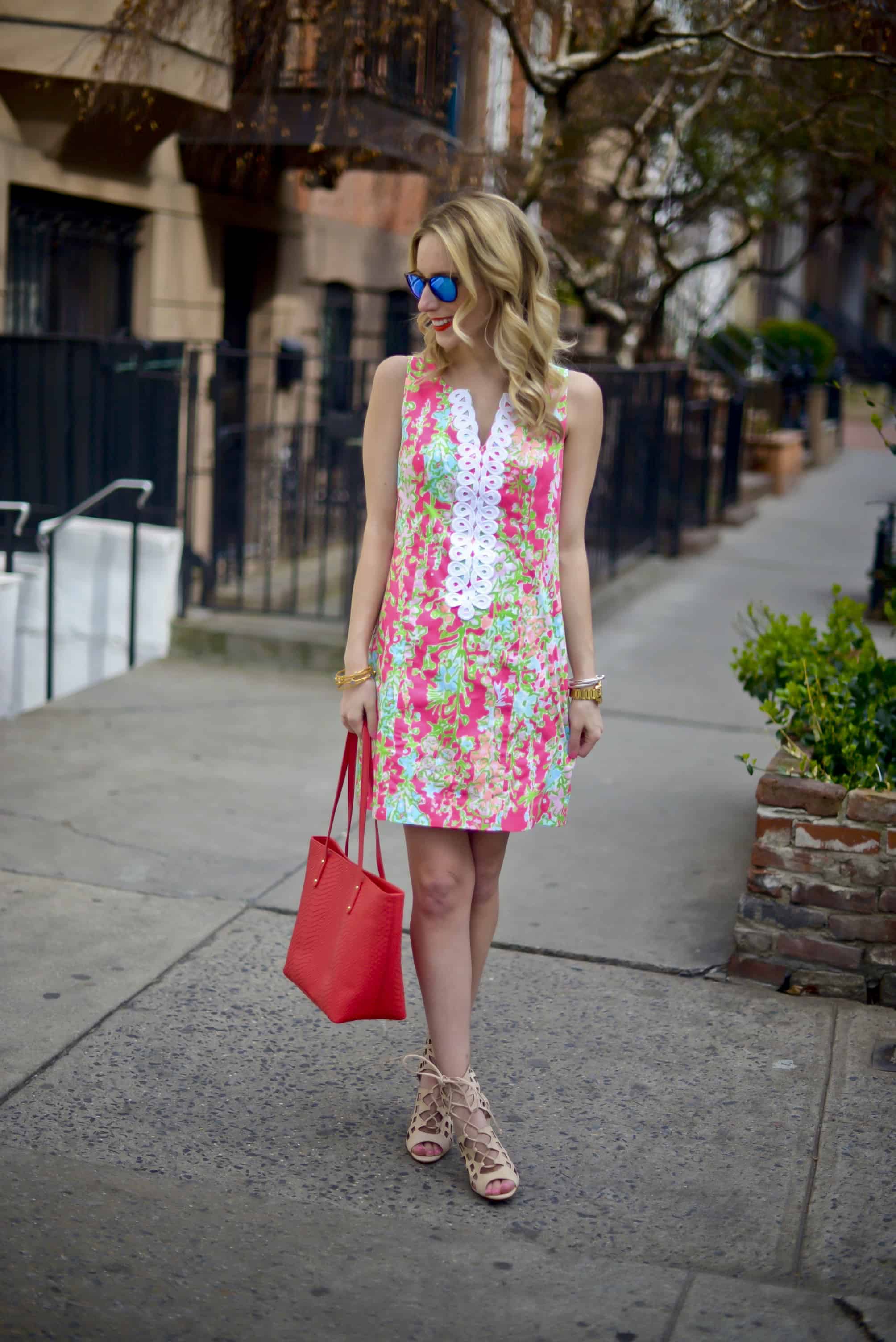 Lilly pulitzer pink 2025 and white dress