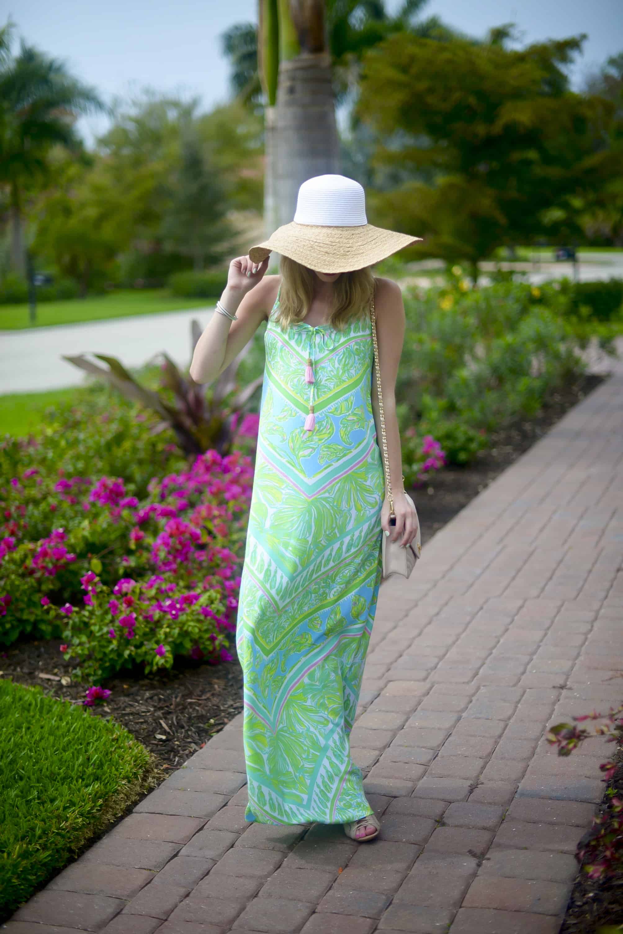 Lilly Isla V-Neck Maxi Dress