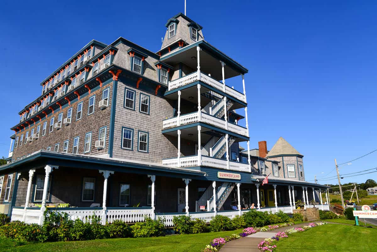 Summercamp Hotel Oak Bluffs Marthas Vineyard