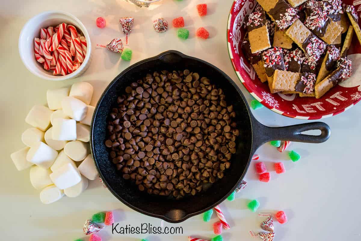 Holiday Skillet S'Mores Dip Recipe