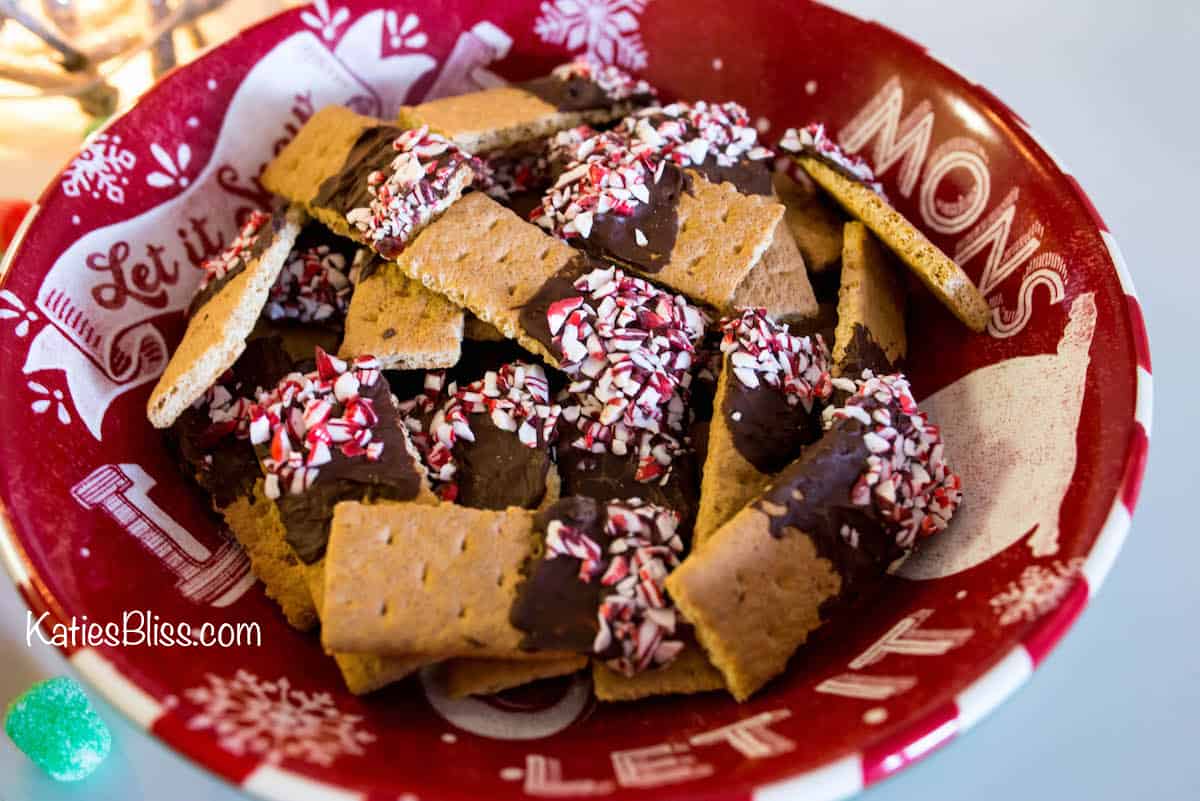 Holiday Skillet S'Mores Dip Recipe