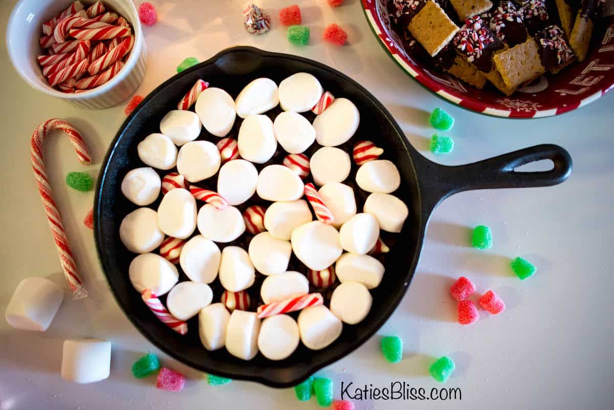 Holiday Skillet S'Mores Dip Recipe