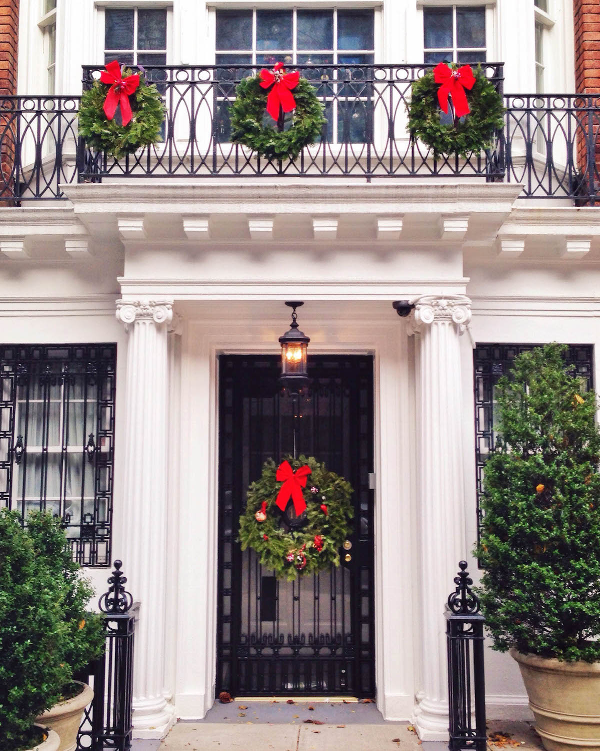 Upper East Side Christmas Decorations | New York City Holiday Guide