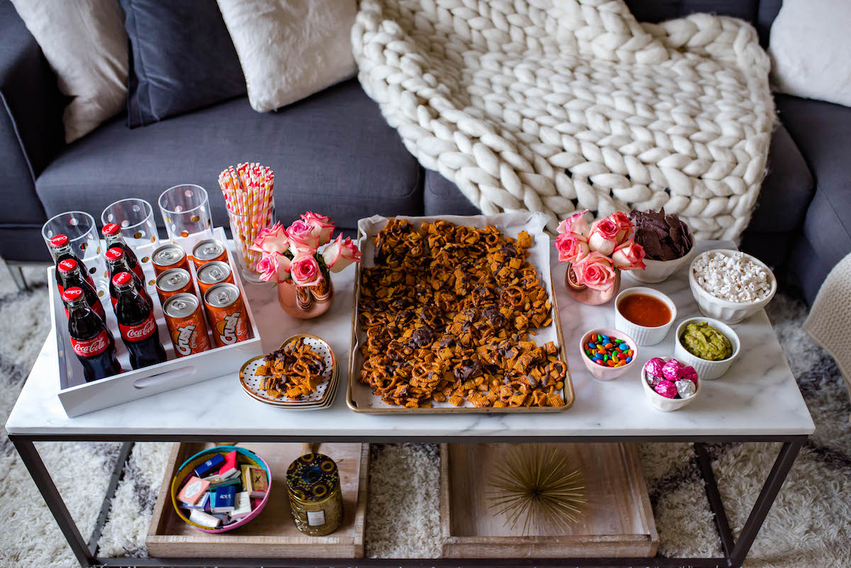 Tips For Hosting The Perfect Girls’ Movie Night In + An Easy Party Mix Recipe