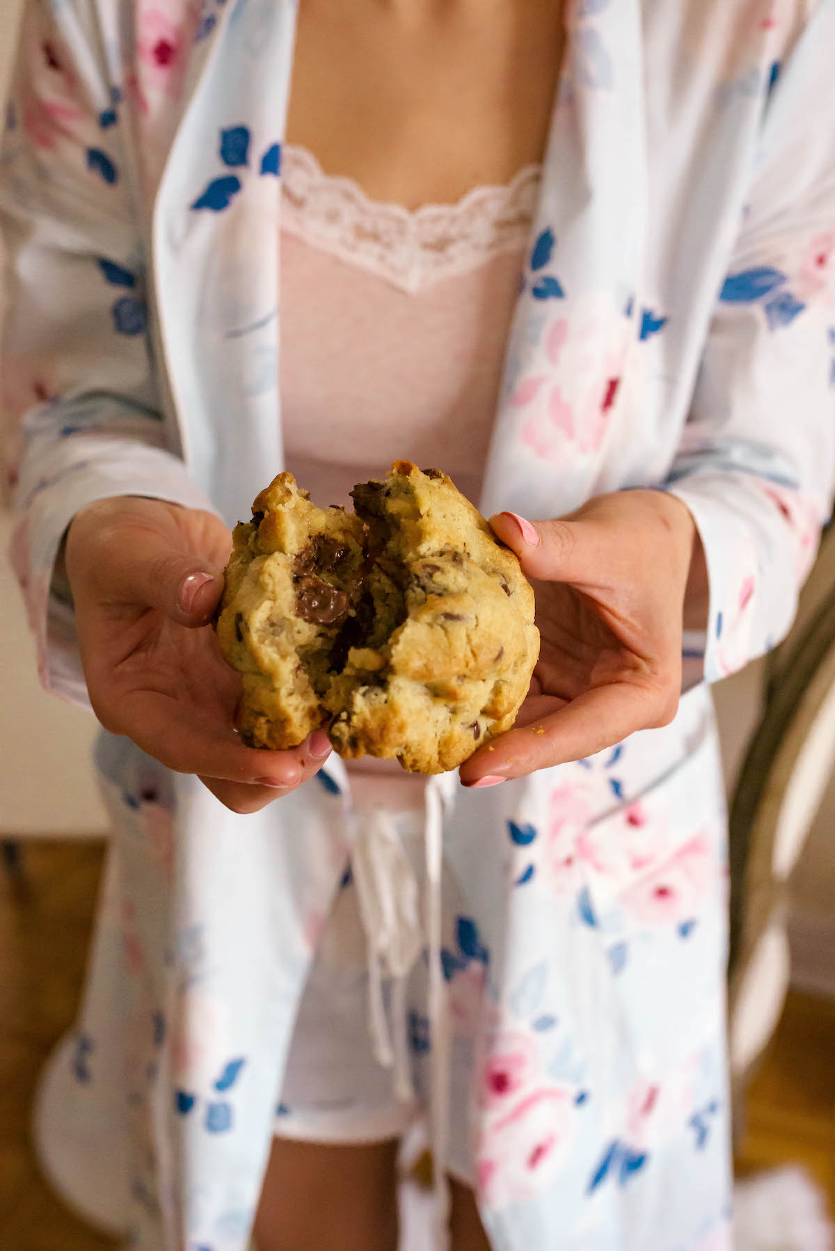 Levains Bakery Chocolate Chip Cookie