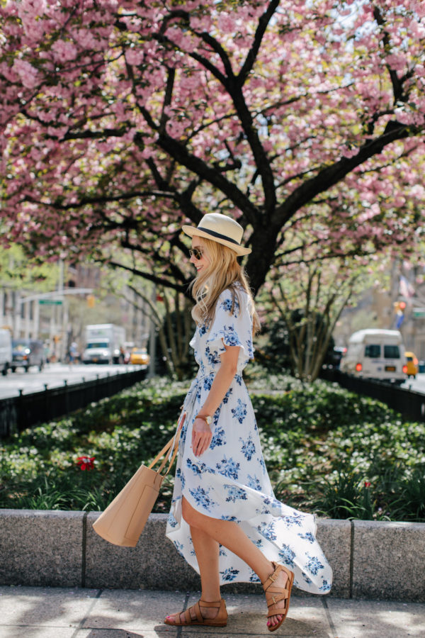 1 Floral Wrap Dress, 2 Ways | Day To Night Travel Style Tip - Katie's Bliss