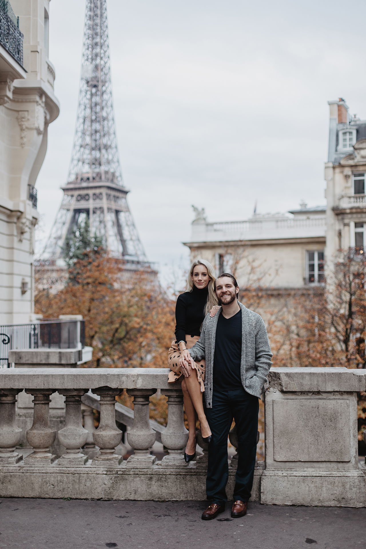 Eiffel Tower Couple Photography
