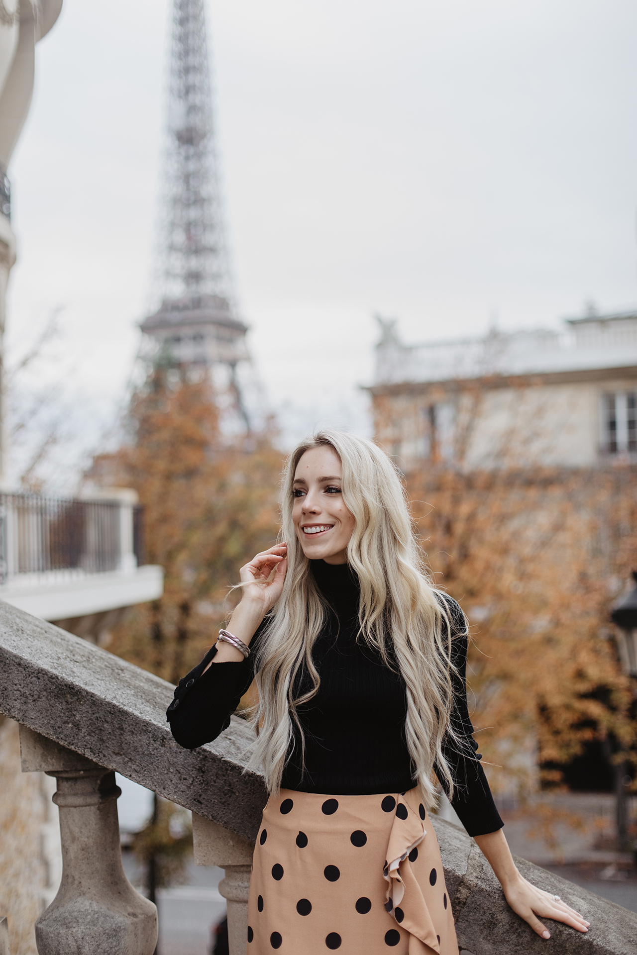 Eiffel Tower Couple Photography