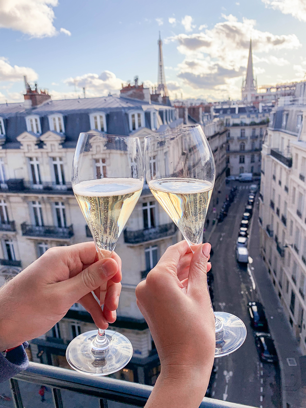 Paris Honeymoon Travel Guide
