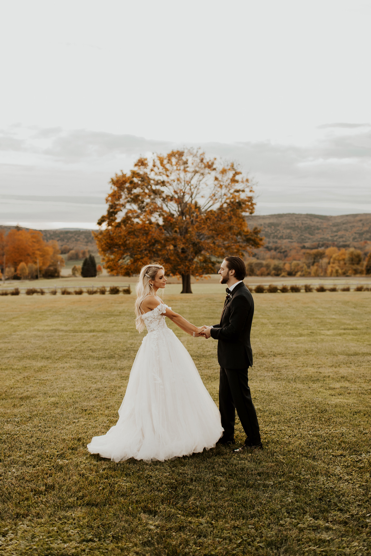 Katies Bliss Wedding Photos First Look