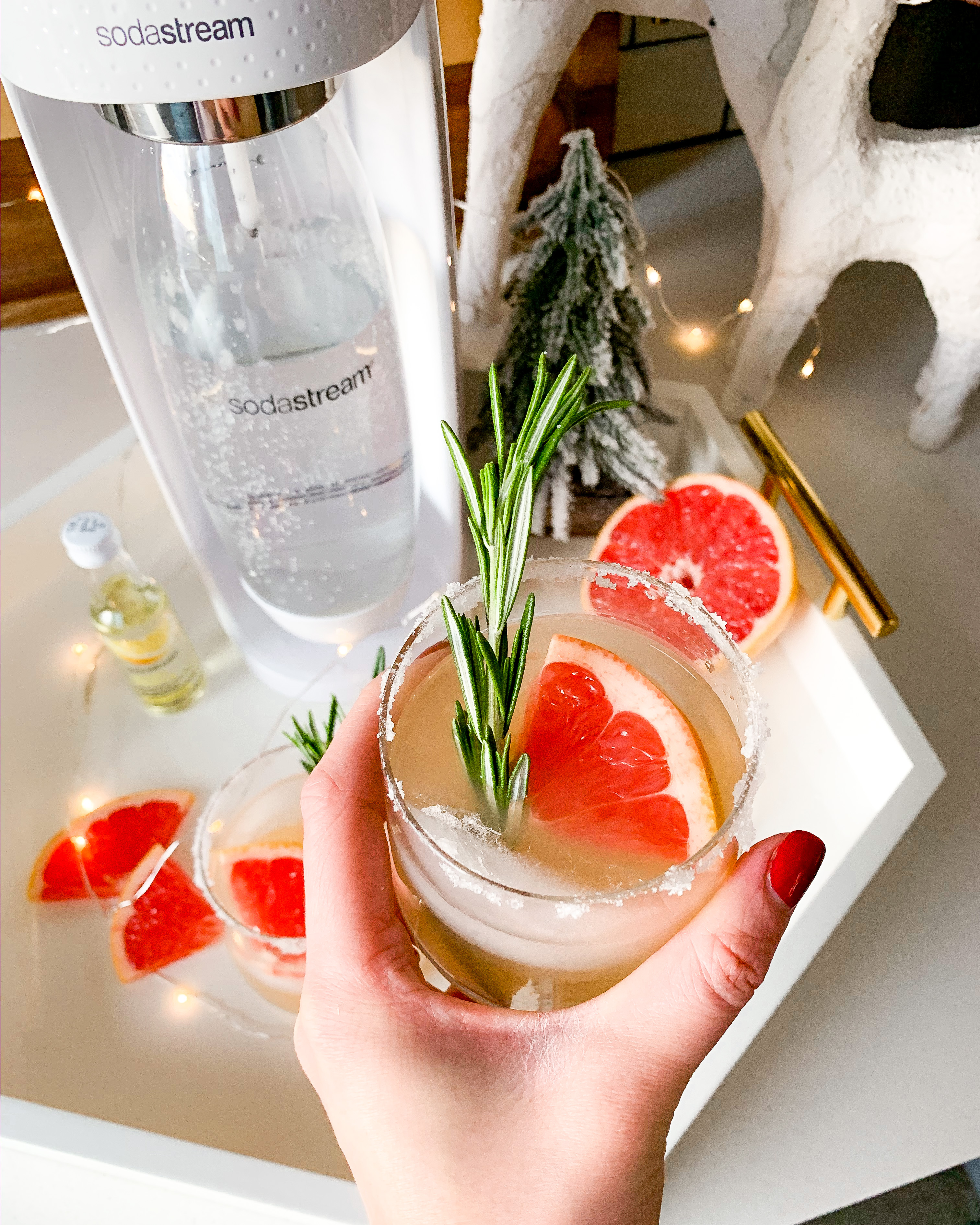 Sparkling Grapefruit Rosemary Holiday Cocktail